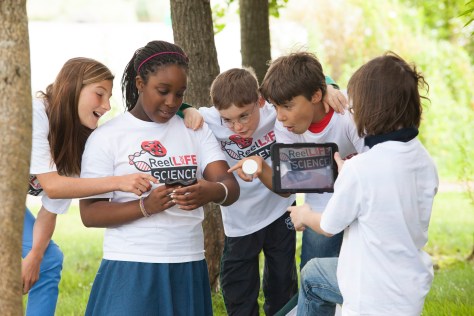 Filming a nature hunt